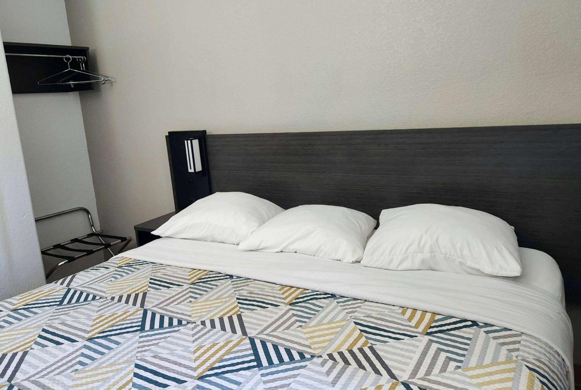 Hotel Baymont By Wyndham San Antonio Airport Extérieur photo