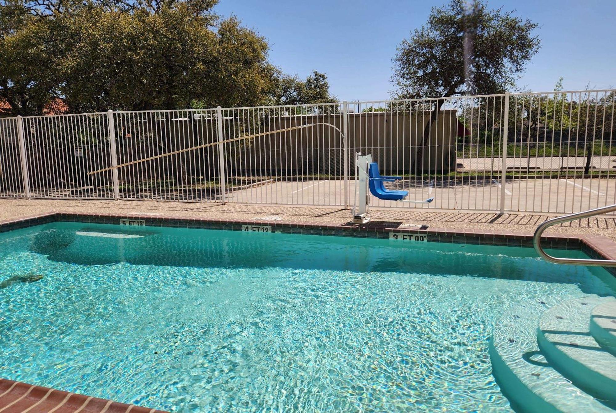 Hotel Baymont By Wyndham San Antonio Airport Extérieur photo