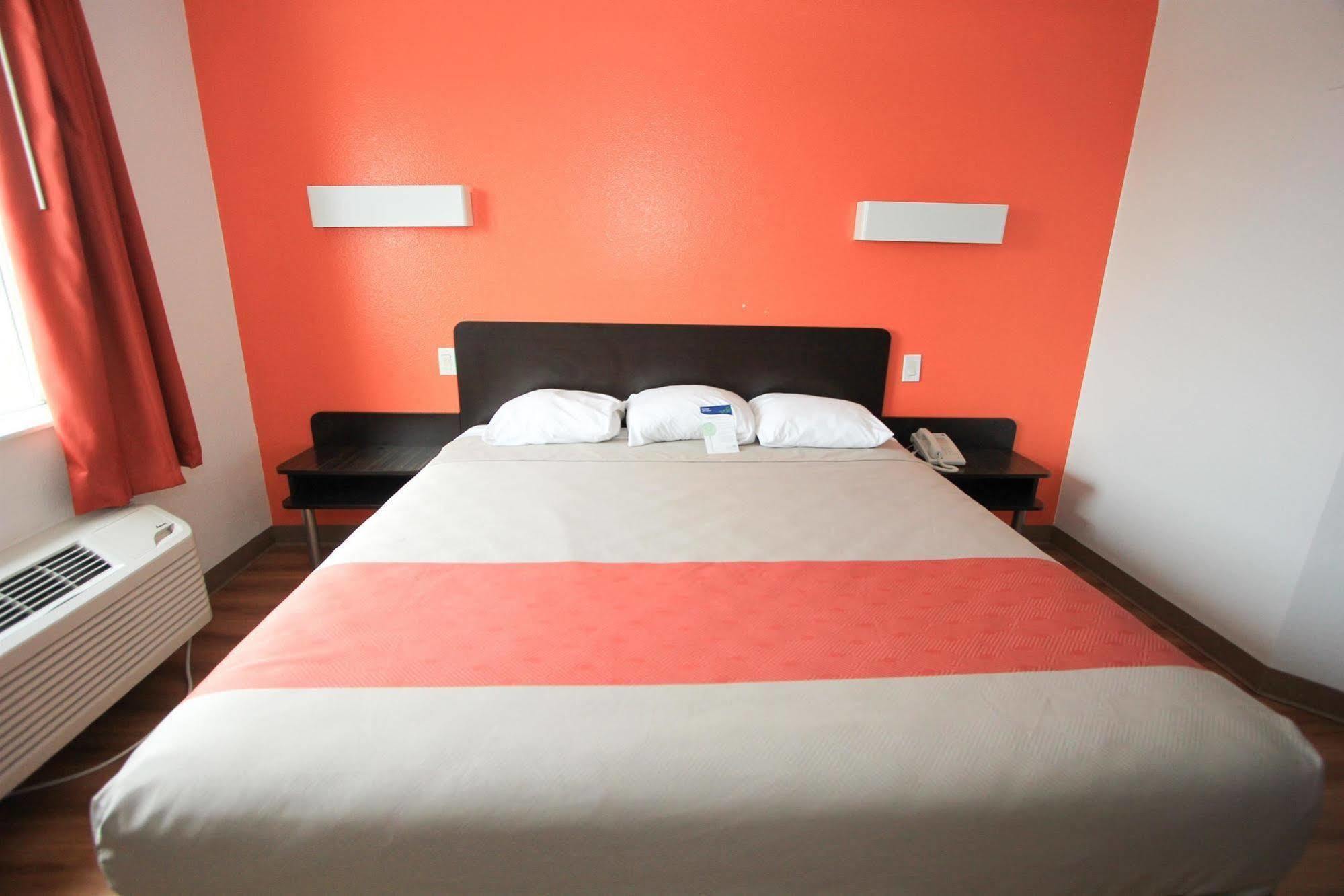 Hotel Baymont By Wyndham San Antonio Airport Extérieur photo